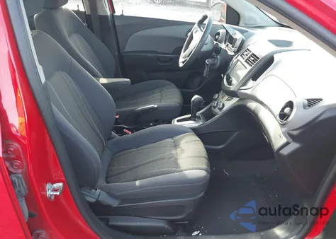 2016 Chevrolet Sonic Lt Auto из США, поврежденный, VIN 1G1JC5SGXG4175130